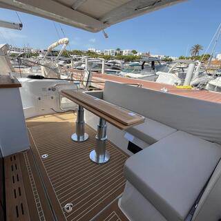 Boat image 9