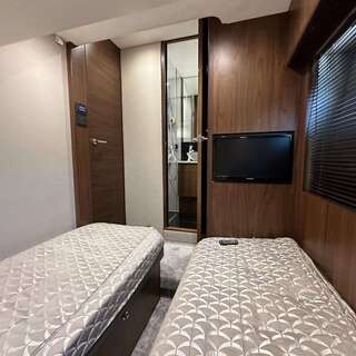Boat image 34