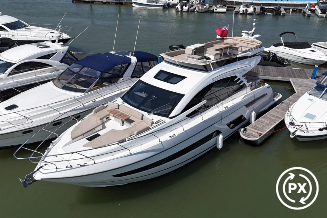 2018 - Fairline - squadron 53