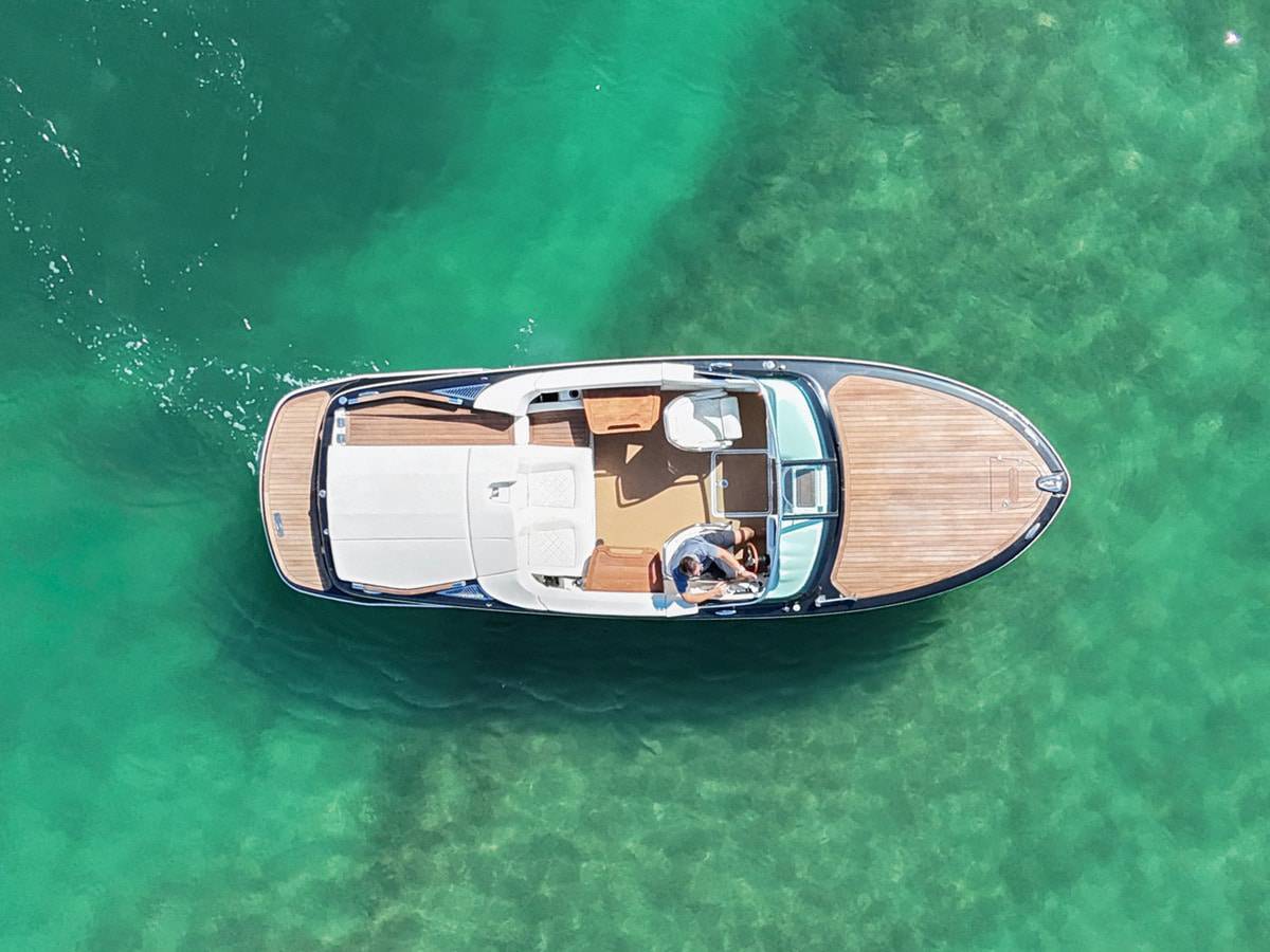 Chris Craft Capri 27