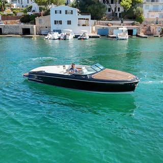 Boat image 1