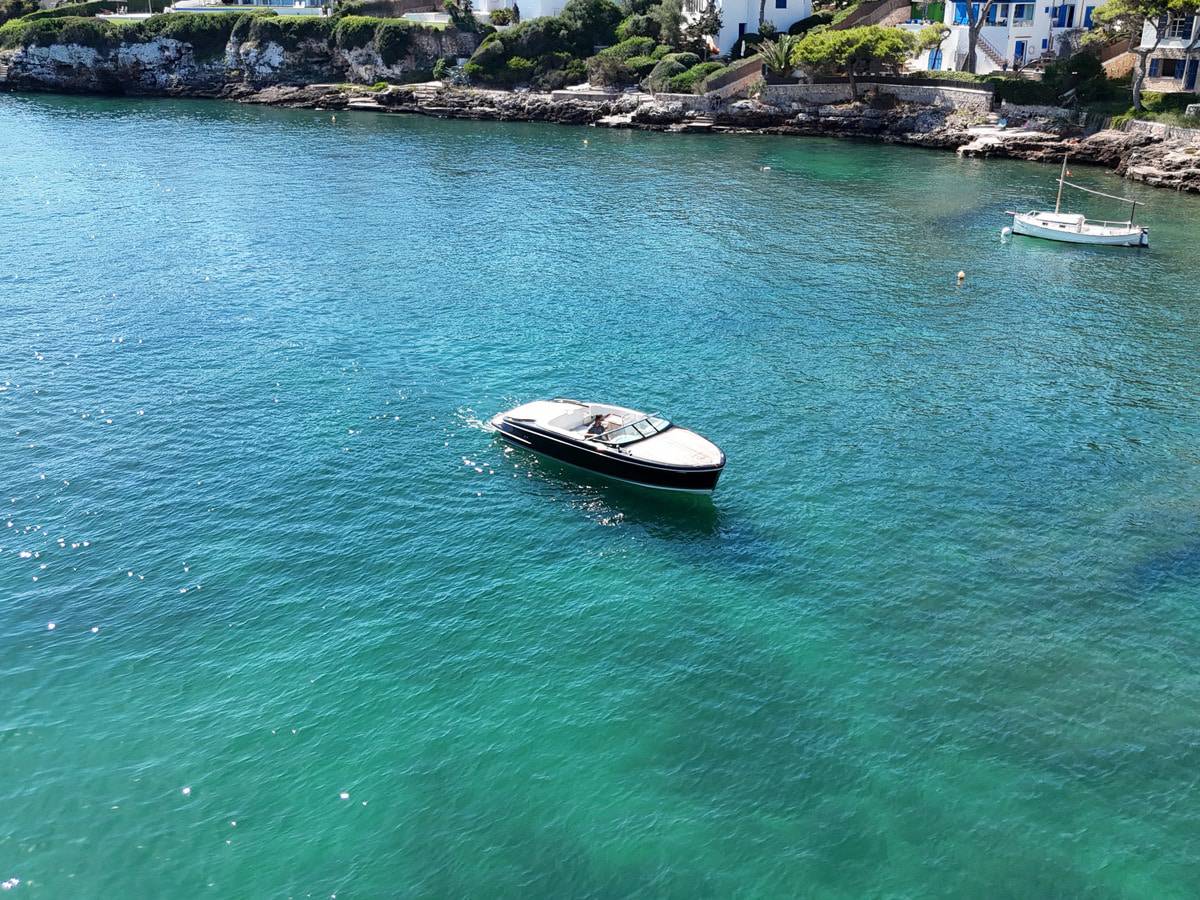 Chris Craft Capri 27