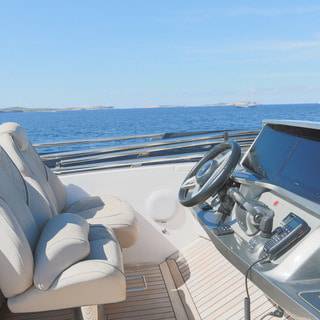 Boat image 9