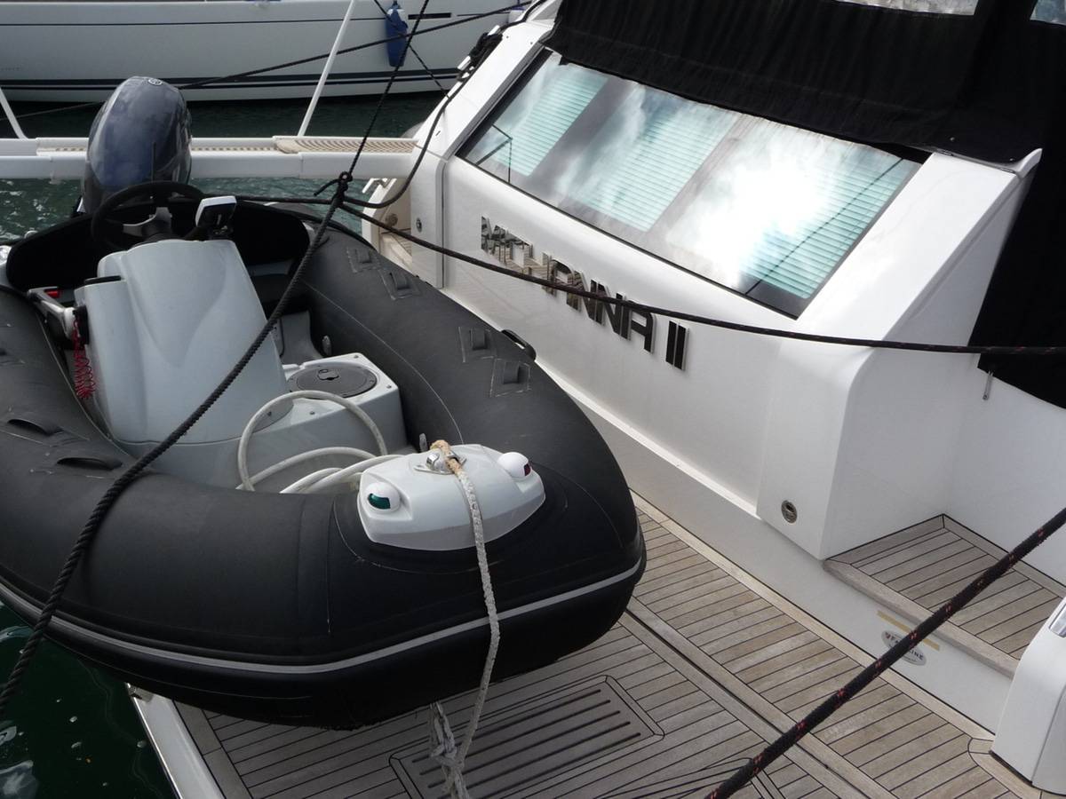 Fairline 65