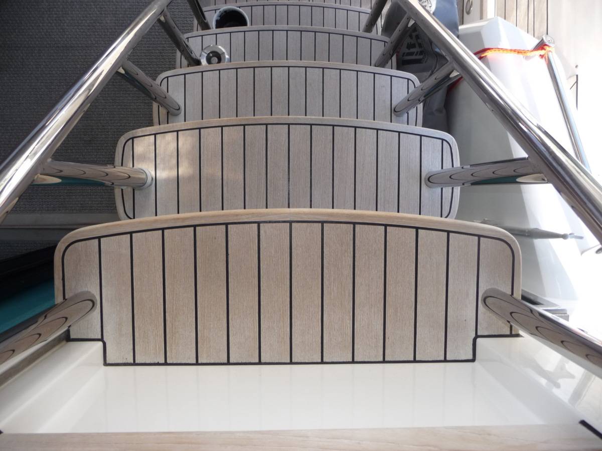 Fairline 65