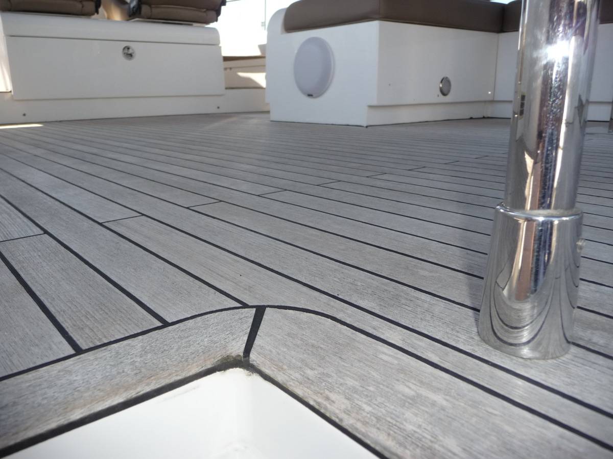Fairline 65
