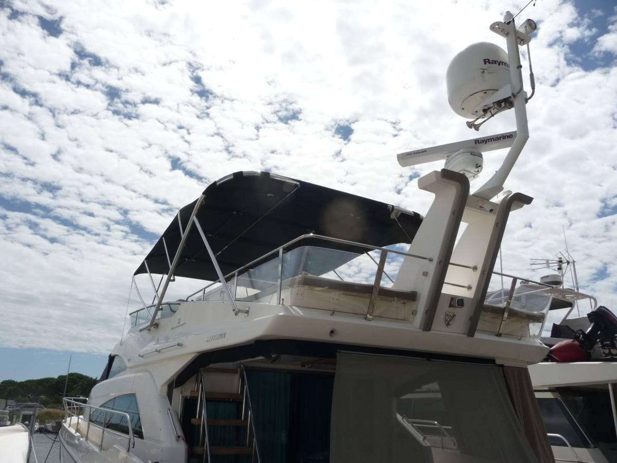 Fairline 65