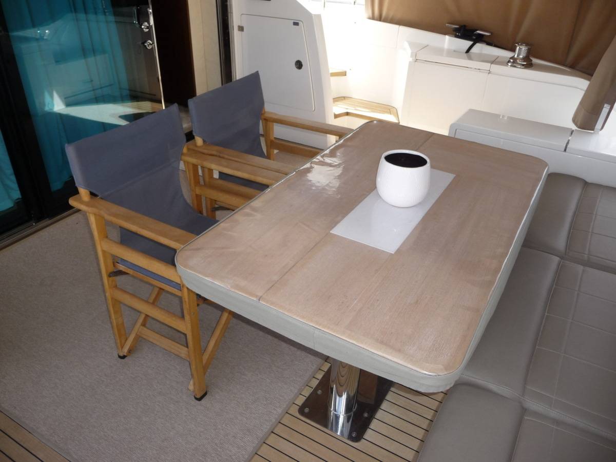 Fairline 65