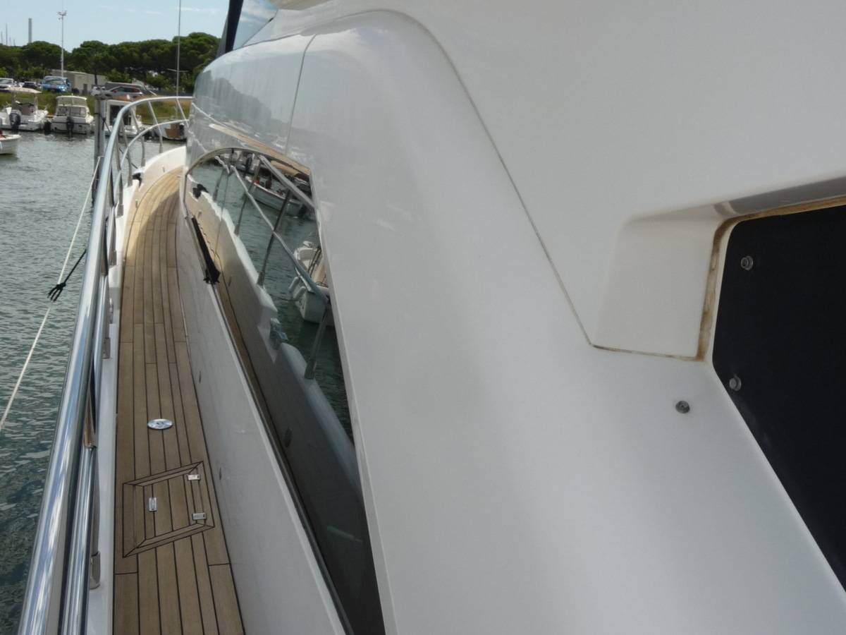 Fairline 65