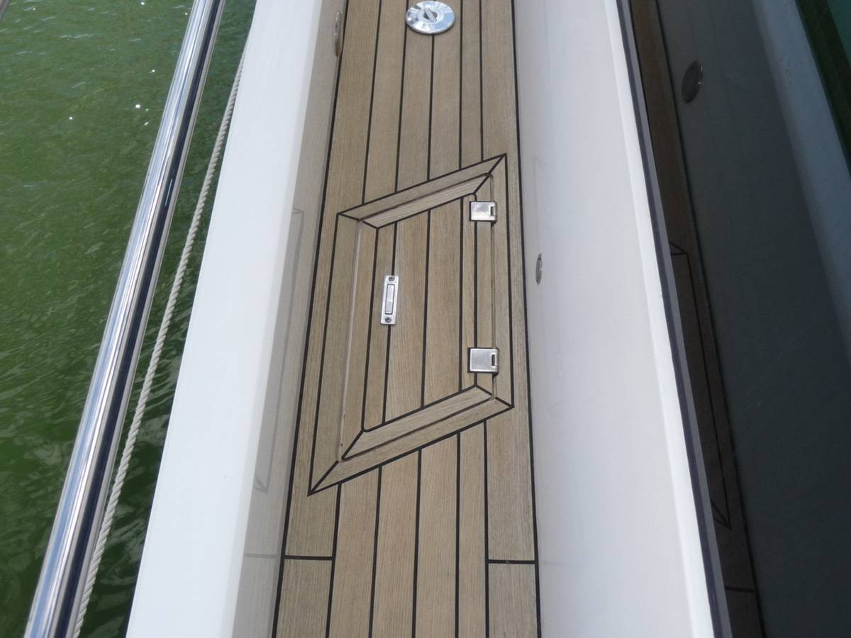 Fairline 65