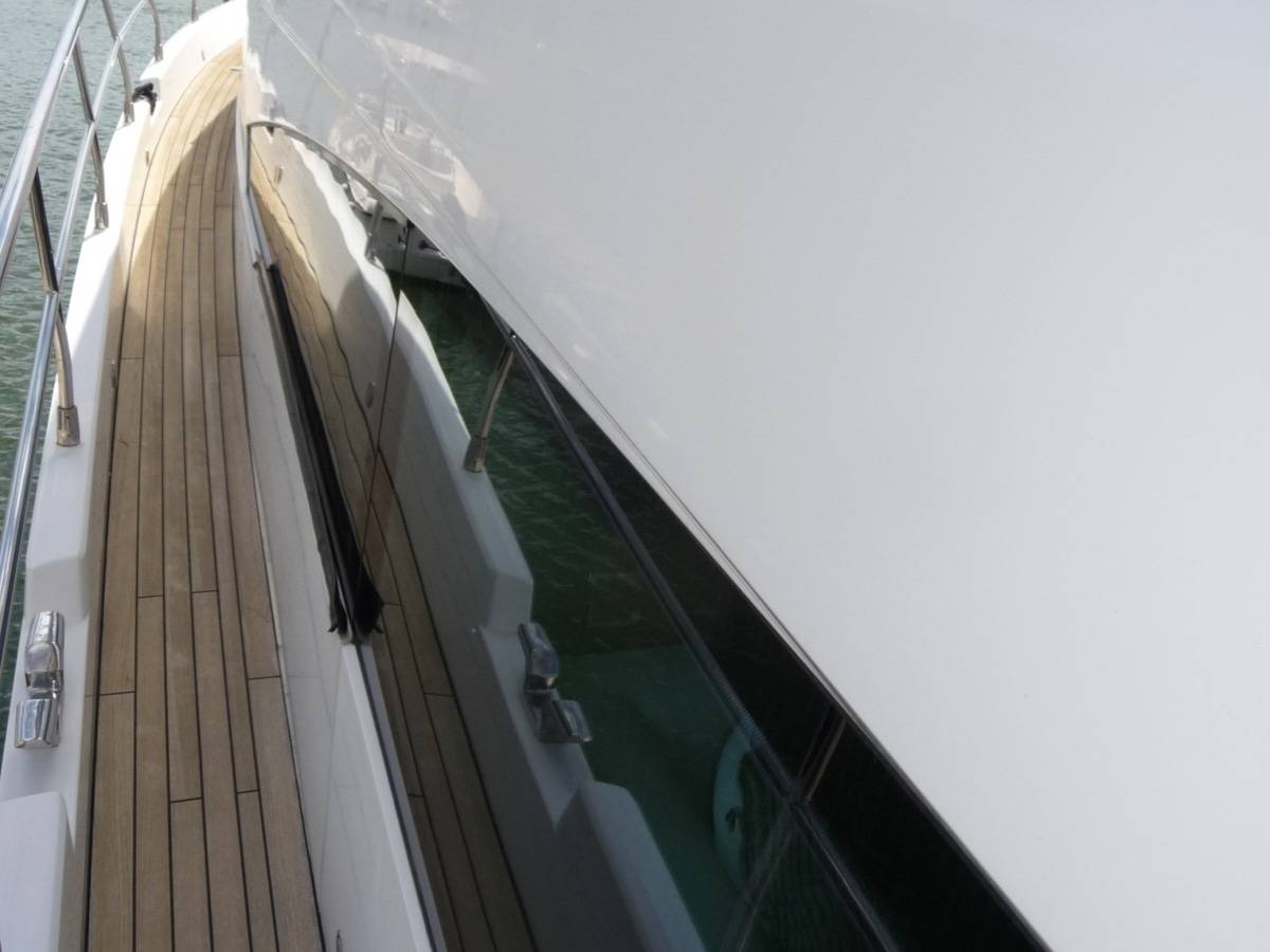 Fairline 65