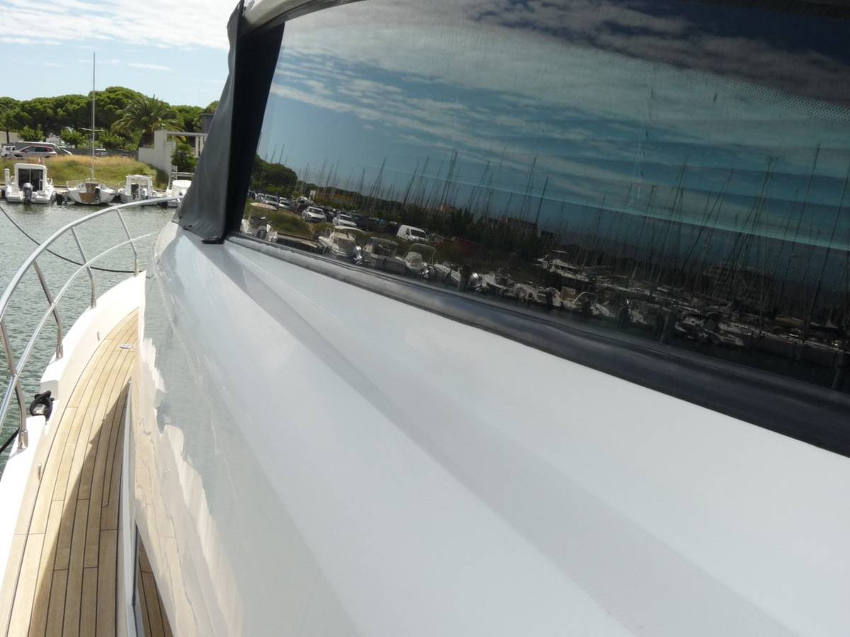 Fairline 65