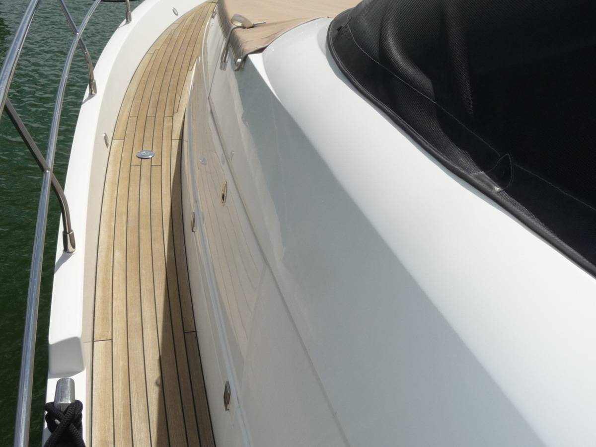 Fairline 65