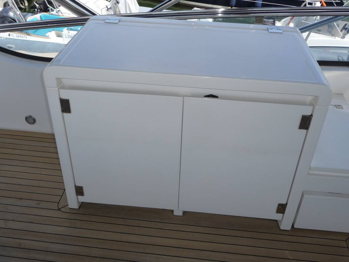 Fairline 65