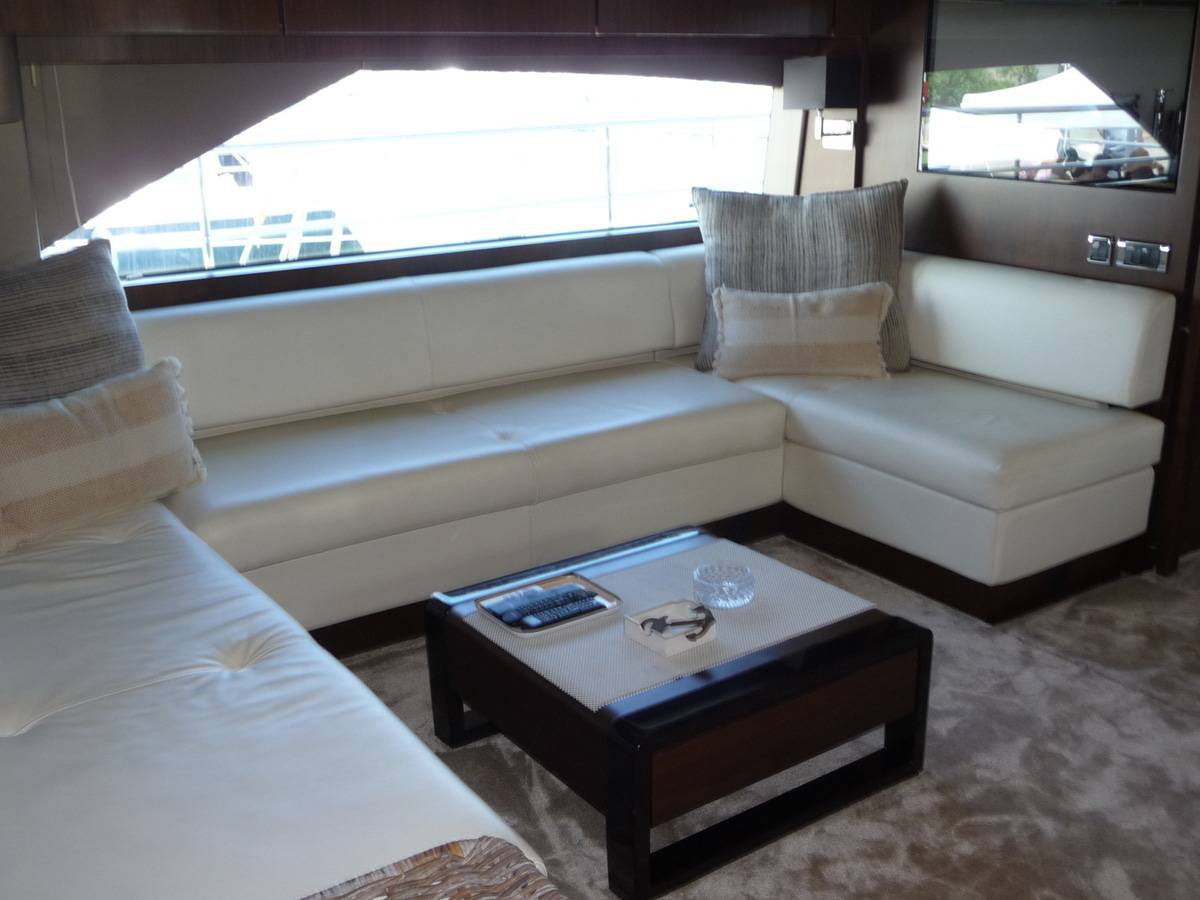 Fairline 65