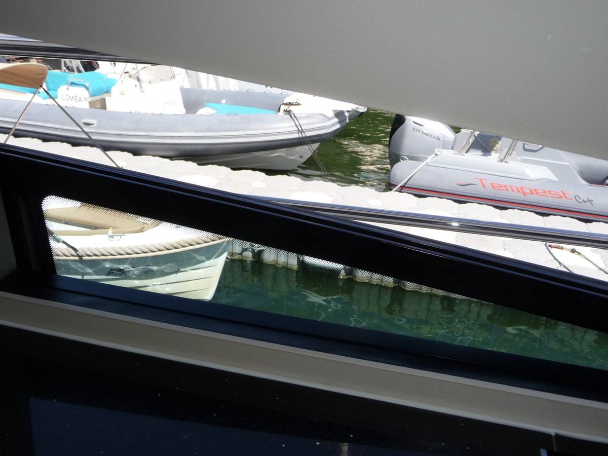 Fairline 65