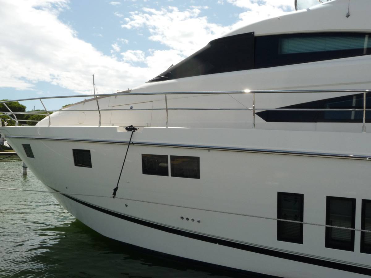 Fairline 65