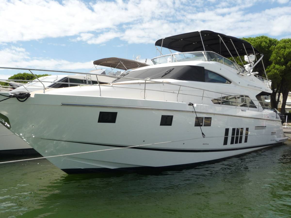 Fairline 65