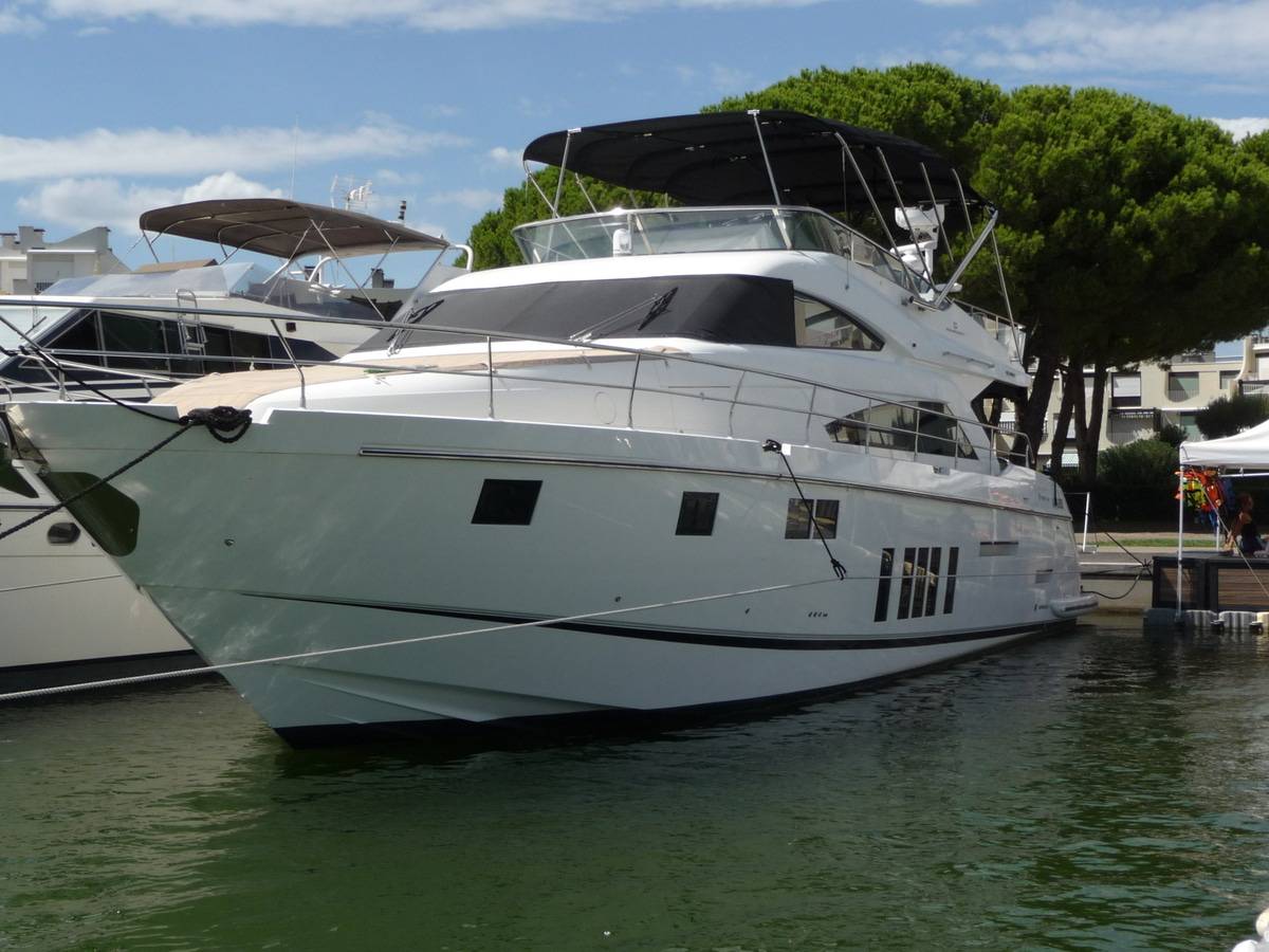 Fairline 65