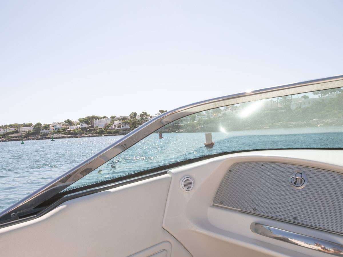 Chris Craft Capri 27