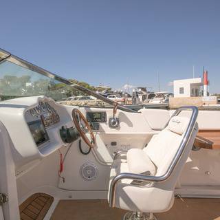 Boat image 10