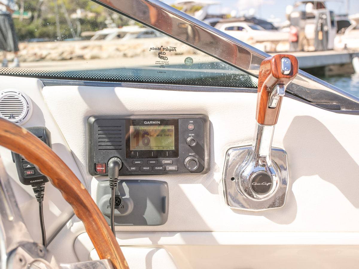 Chris Craft Capri 27