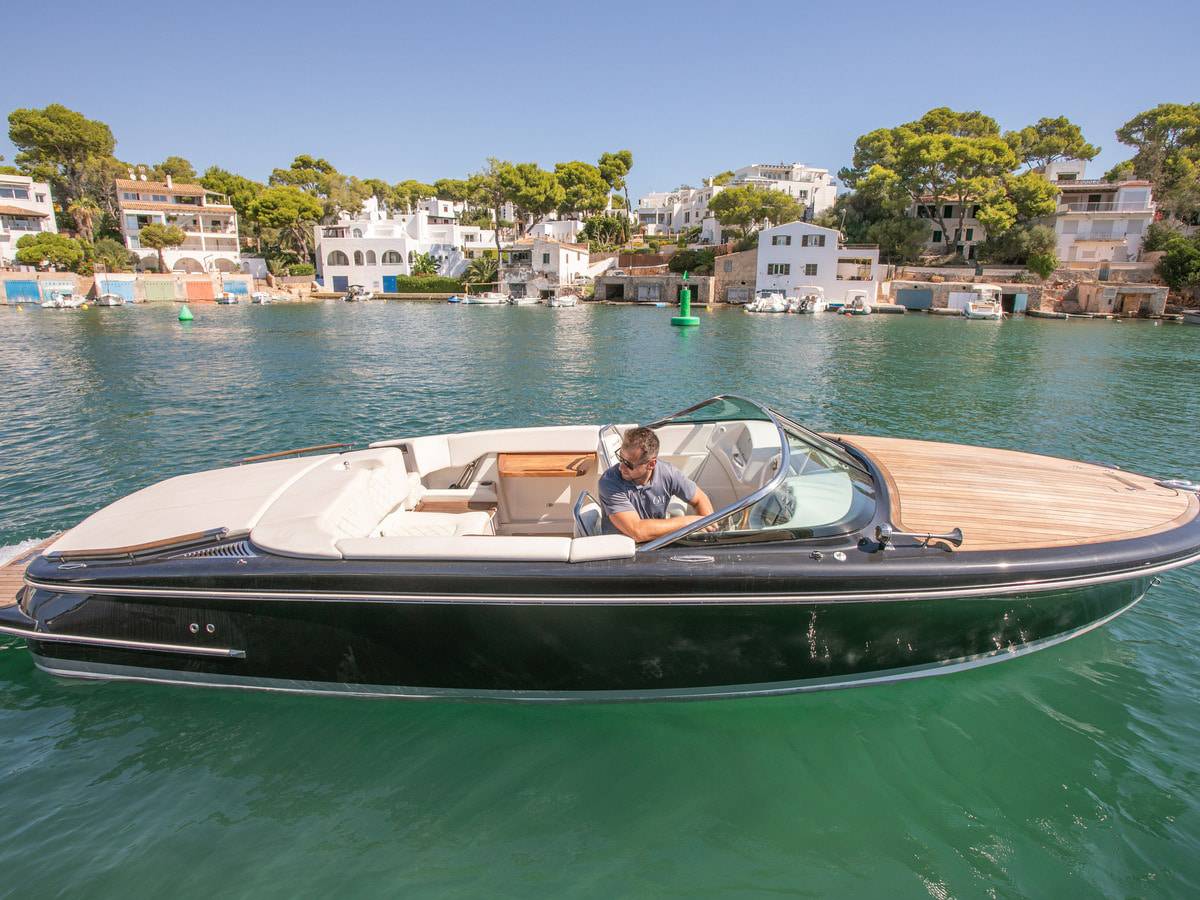 Chris Craft Capri 27