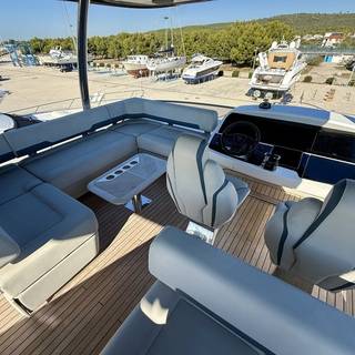 Boat image 10
