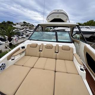 Boat image 11
