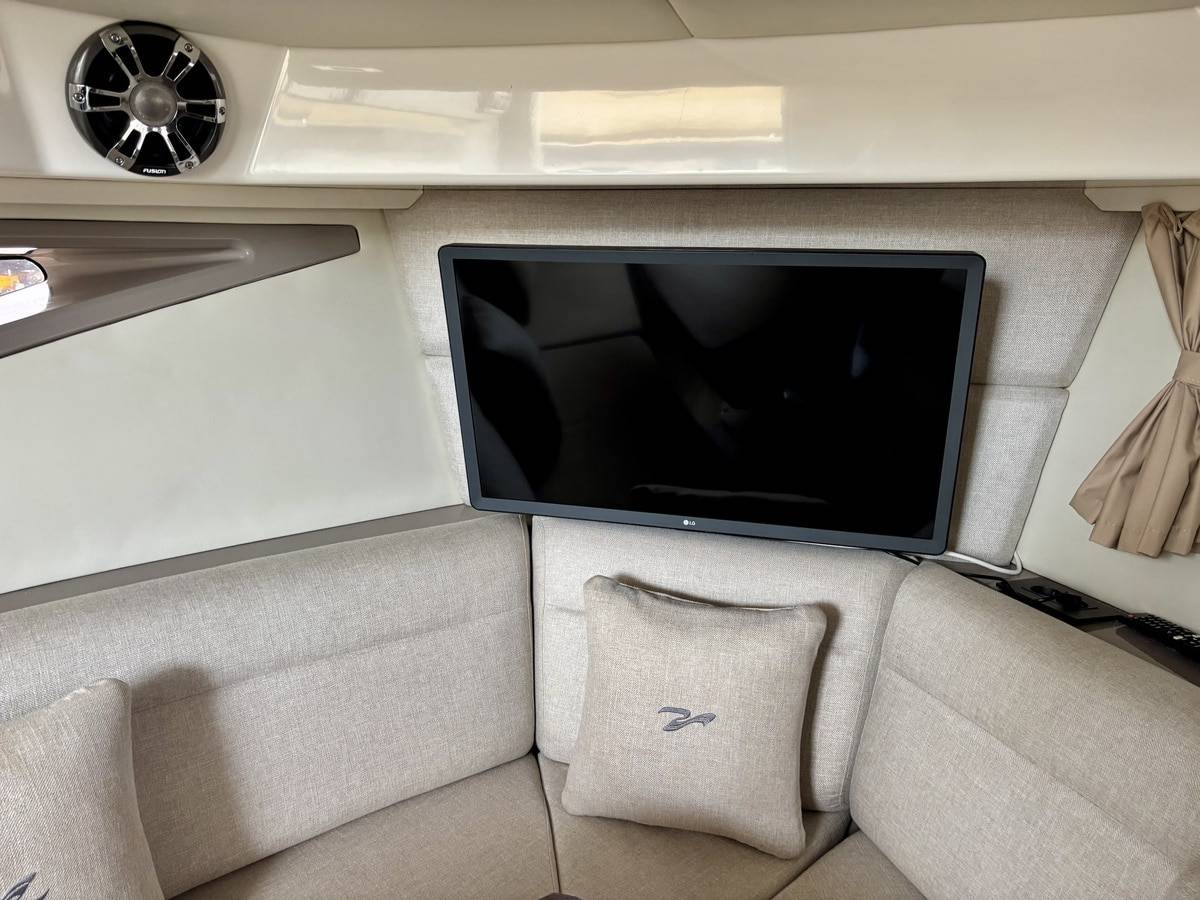 Sea Ray 320 Sundancer