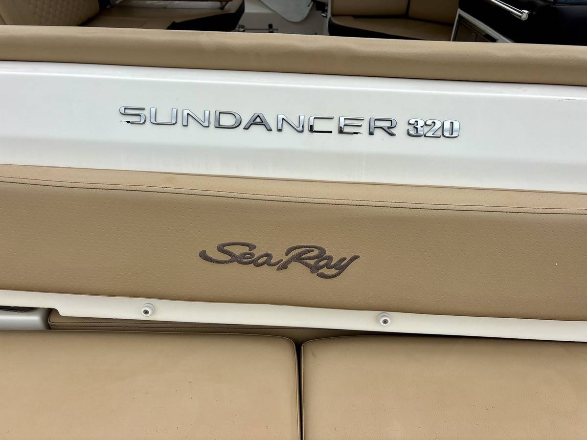 Sea Ray 320 Sundancer