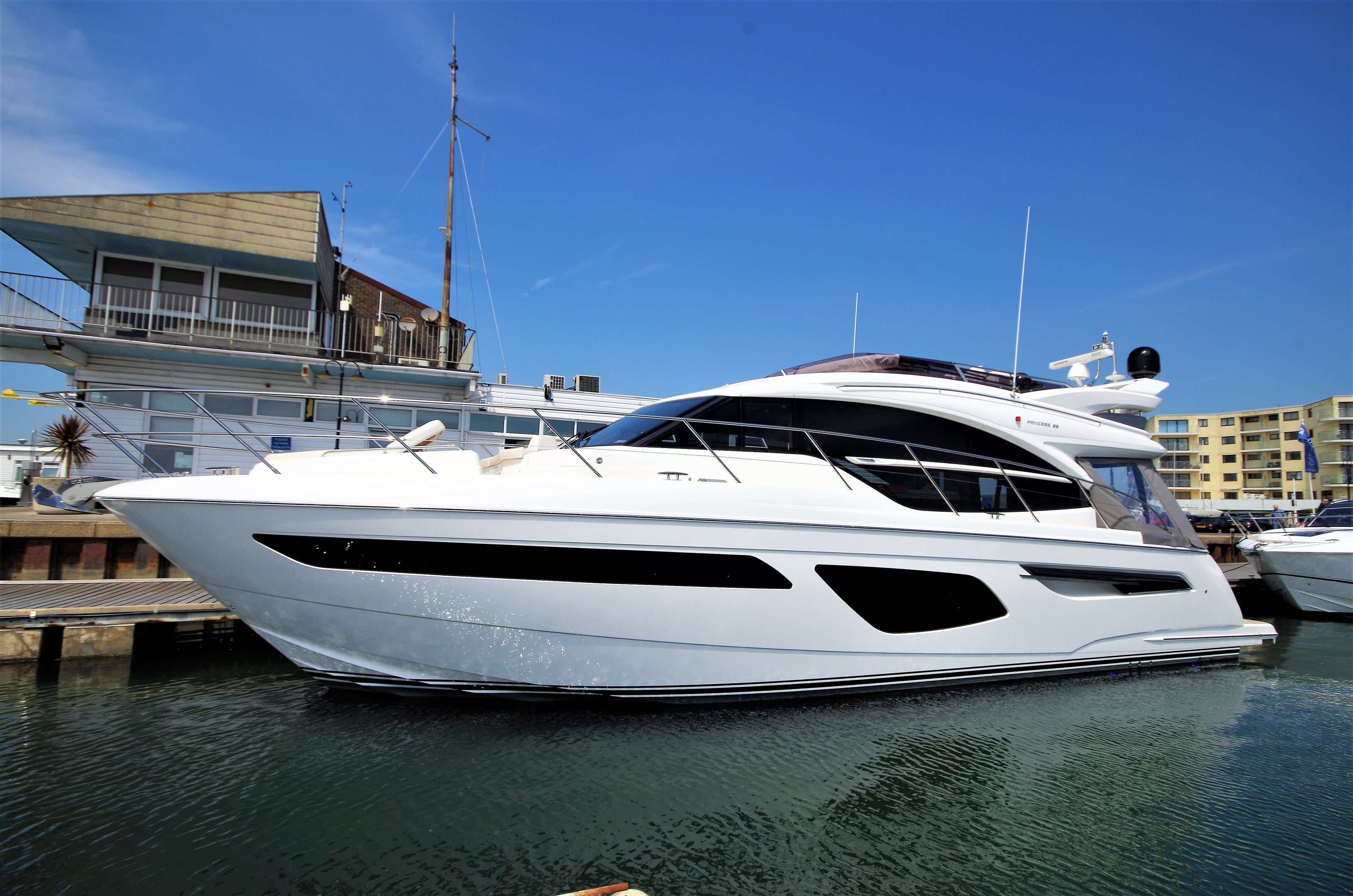 Sale Pending 2017 Princess 55 - Boats.co.uk