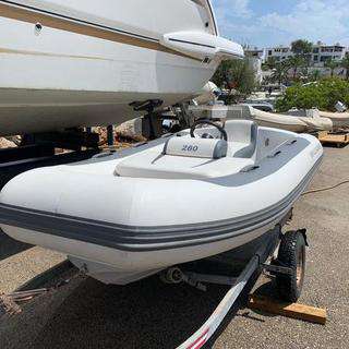 Boat image 3