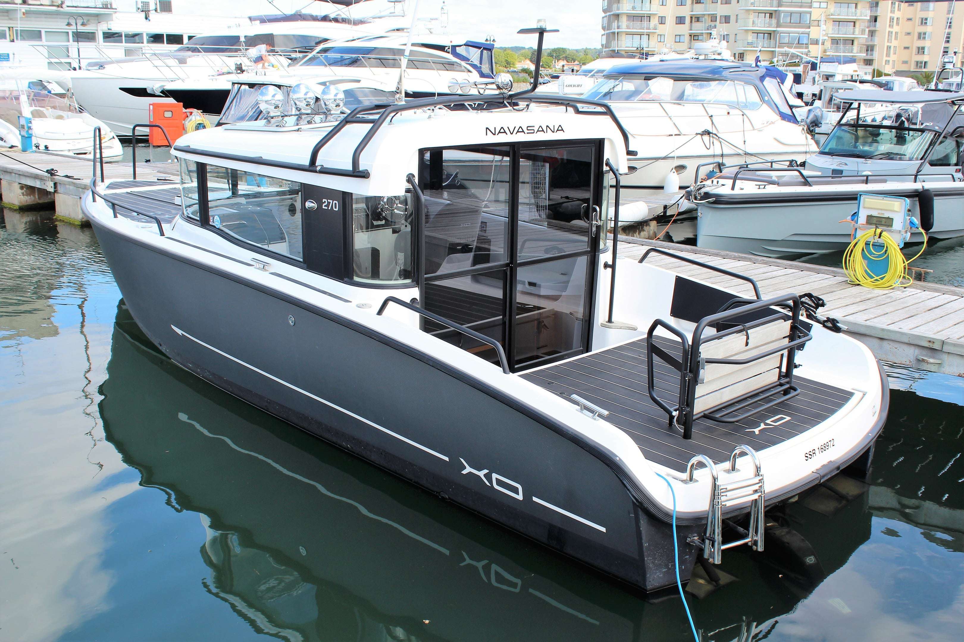 SOLD 2016 XO 270 Front Cab - Boats.co.uk