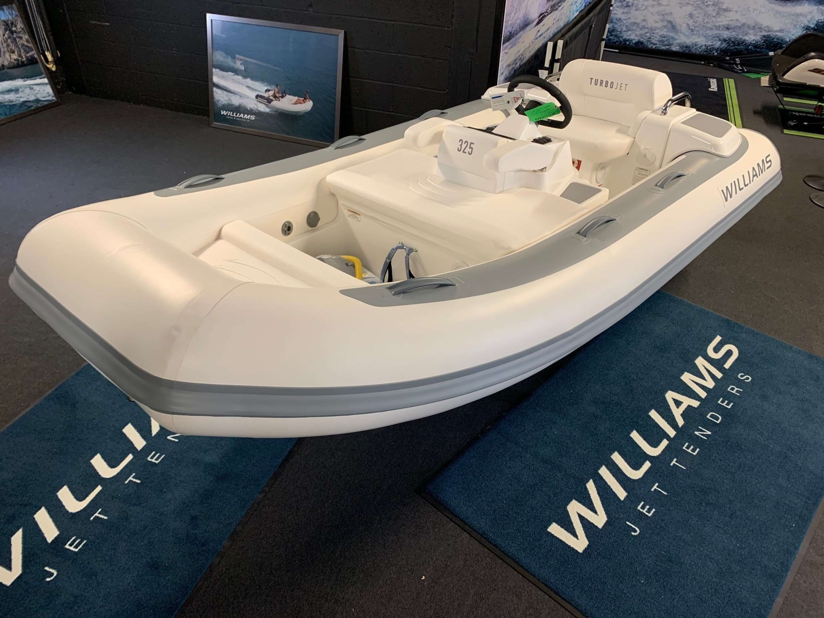 Sold 2021 Williams Turbo Jet 325 - Boats.co.uk