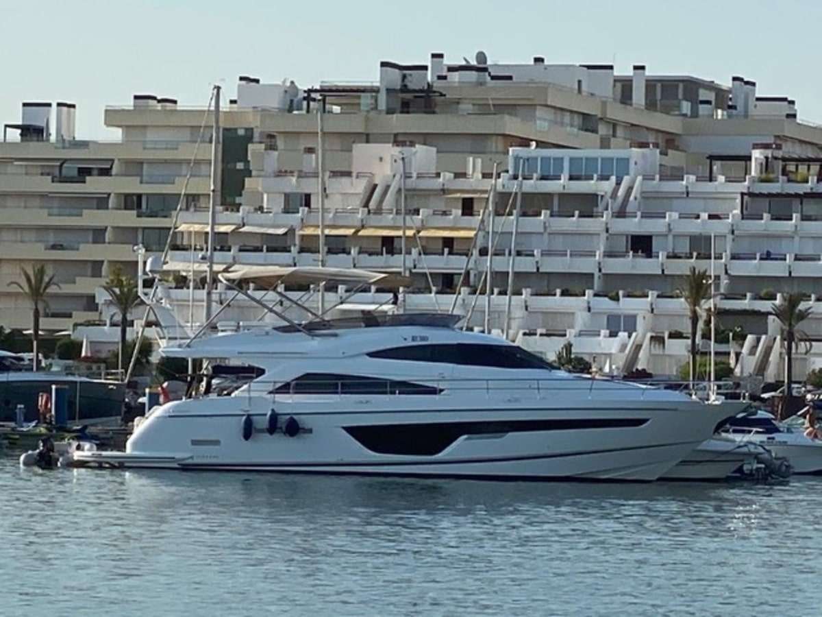 Fairline 65