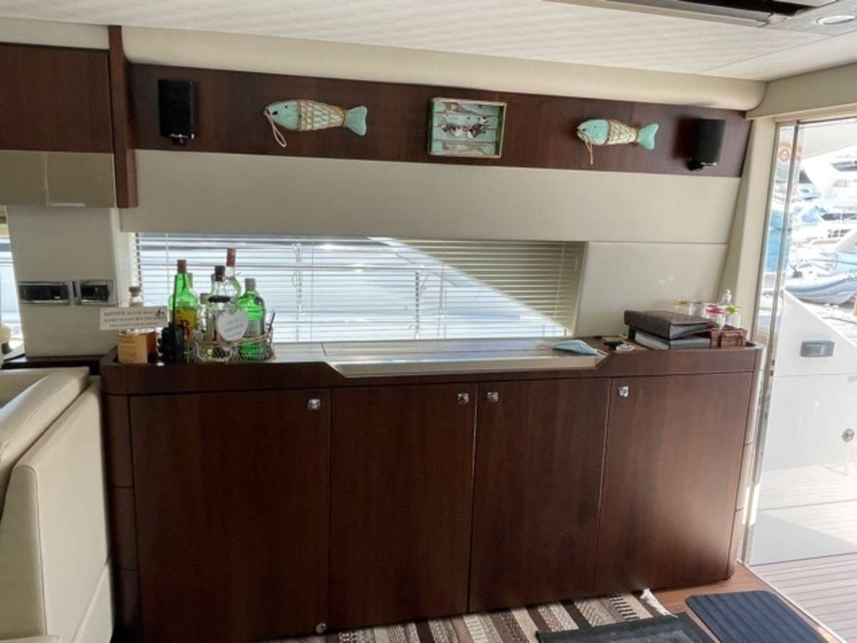 Fairline 65