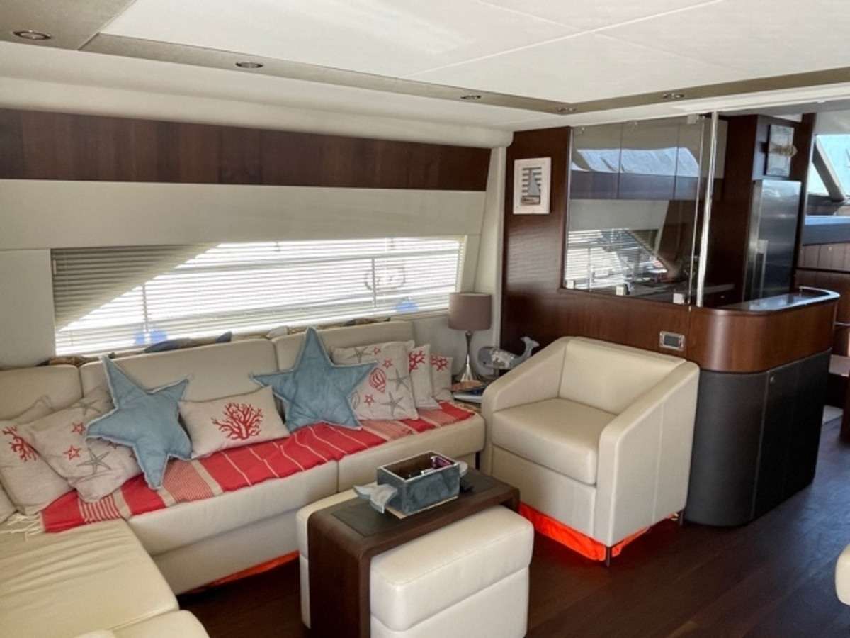 Fairline 65