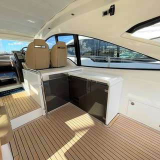 Boat image 9
