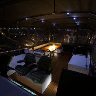 Boat image 212