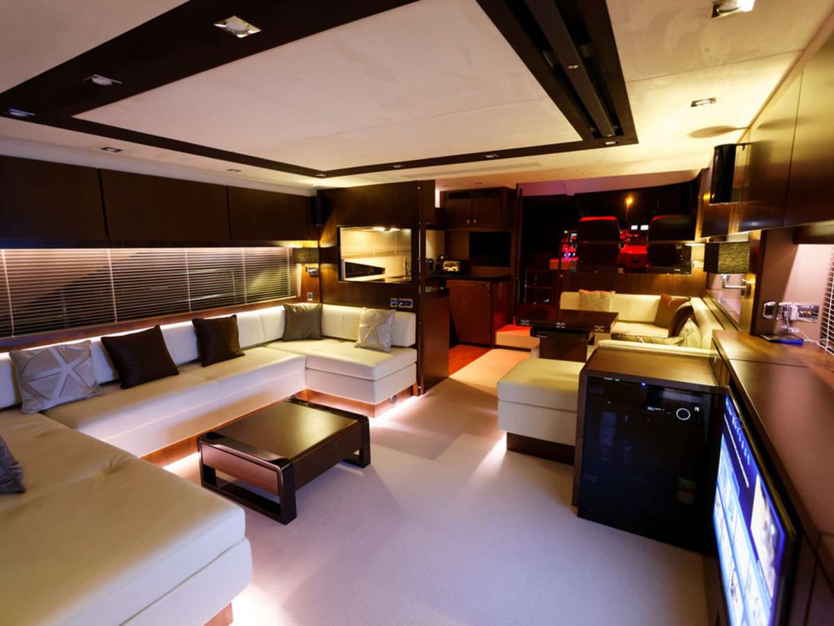 Fairline 65