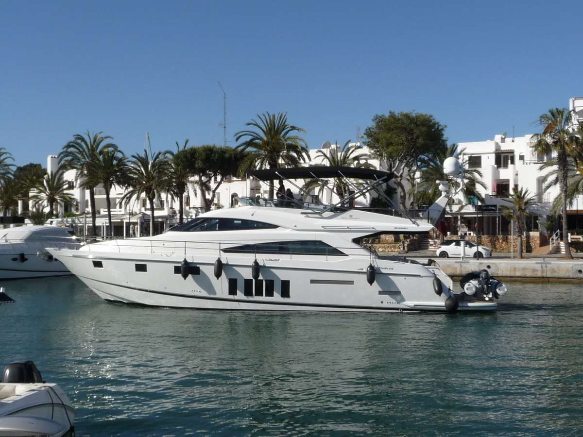 Fairline 65
