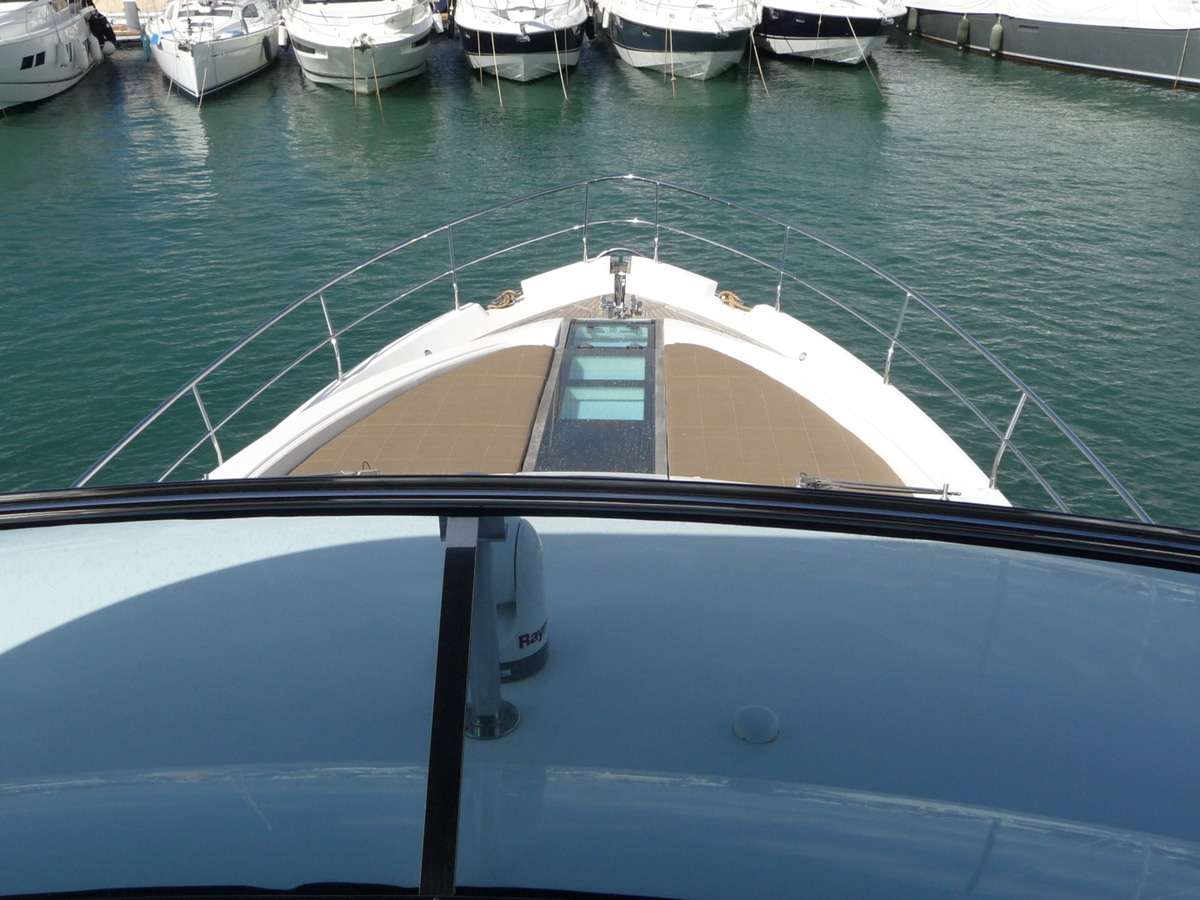 Fairline 65