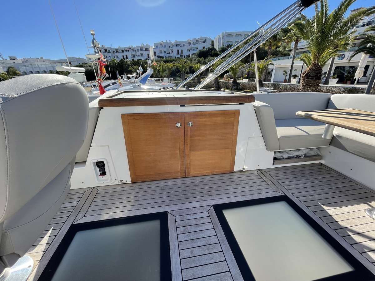 Sealine 46