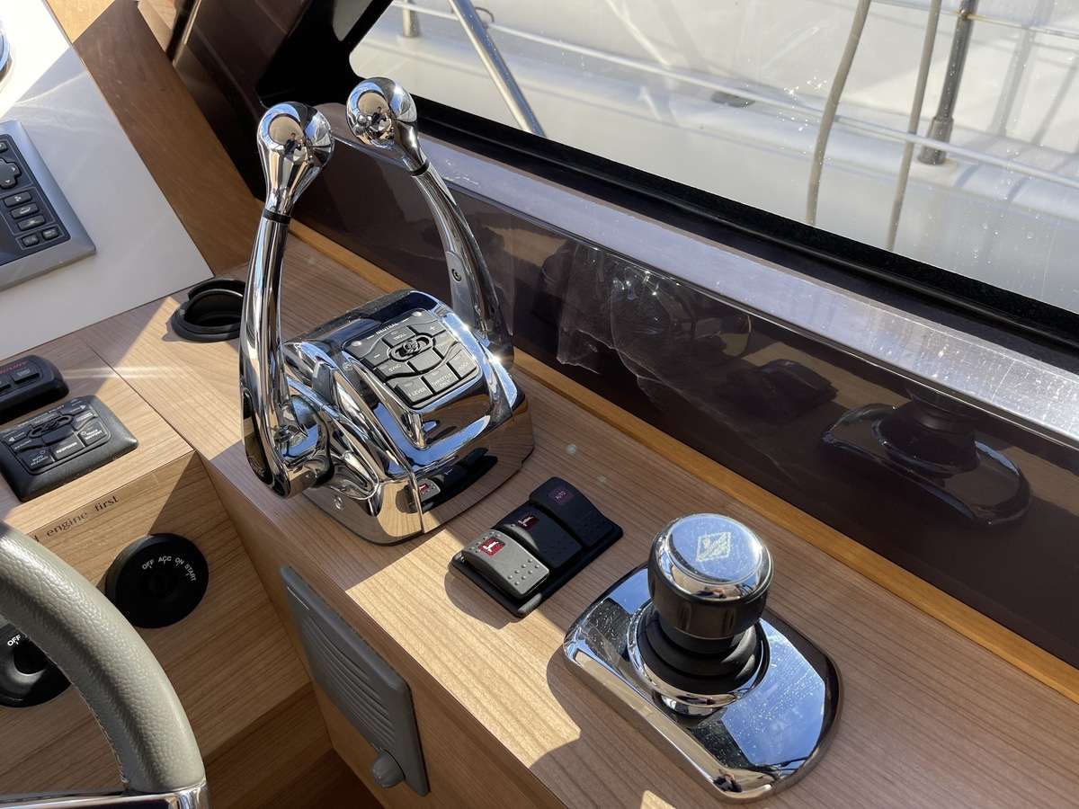 Sealine 46