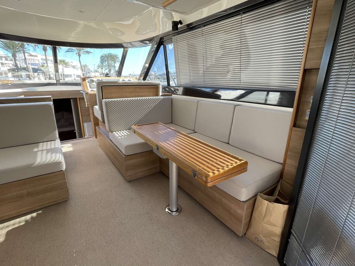 Sealine 46