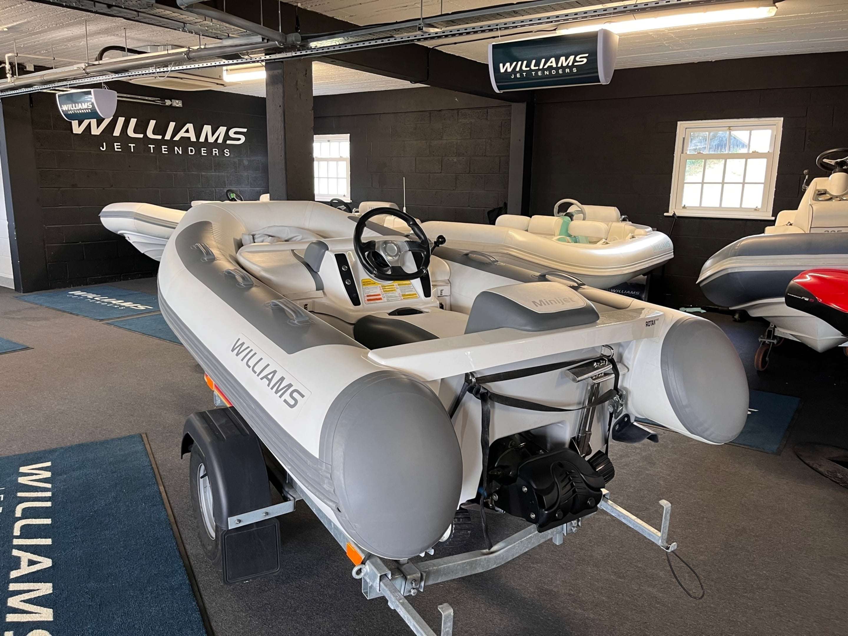 For Sale 2017 Williams Minijet 280 - Boats.co.uk