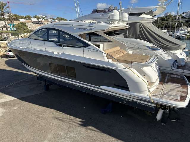 yacht for sale cala d'or