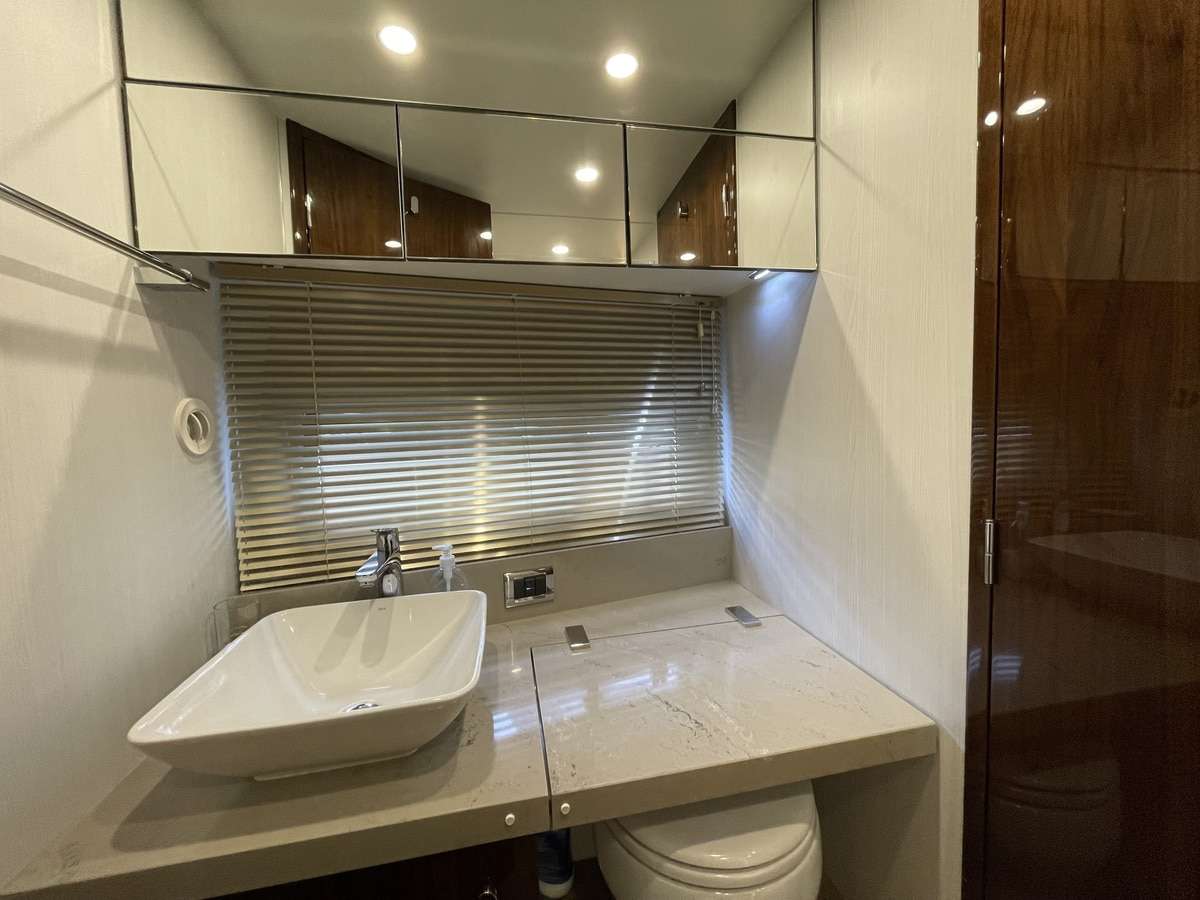 Fairline 50