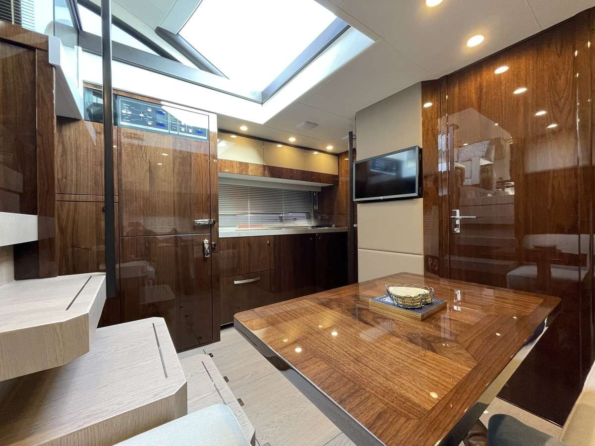 Fairline 50